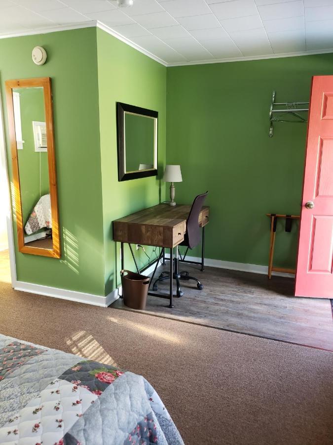 Blue Ridge Motel Schroon Lake Екстер'єр фото