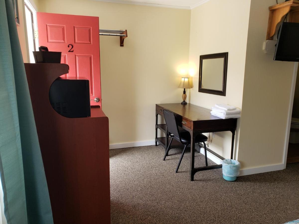 Blue Ridge Motel Schroon Lake Екстер'єр фото
